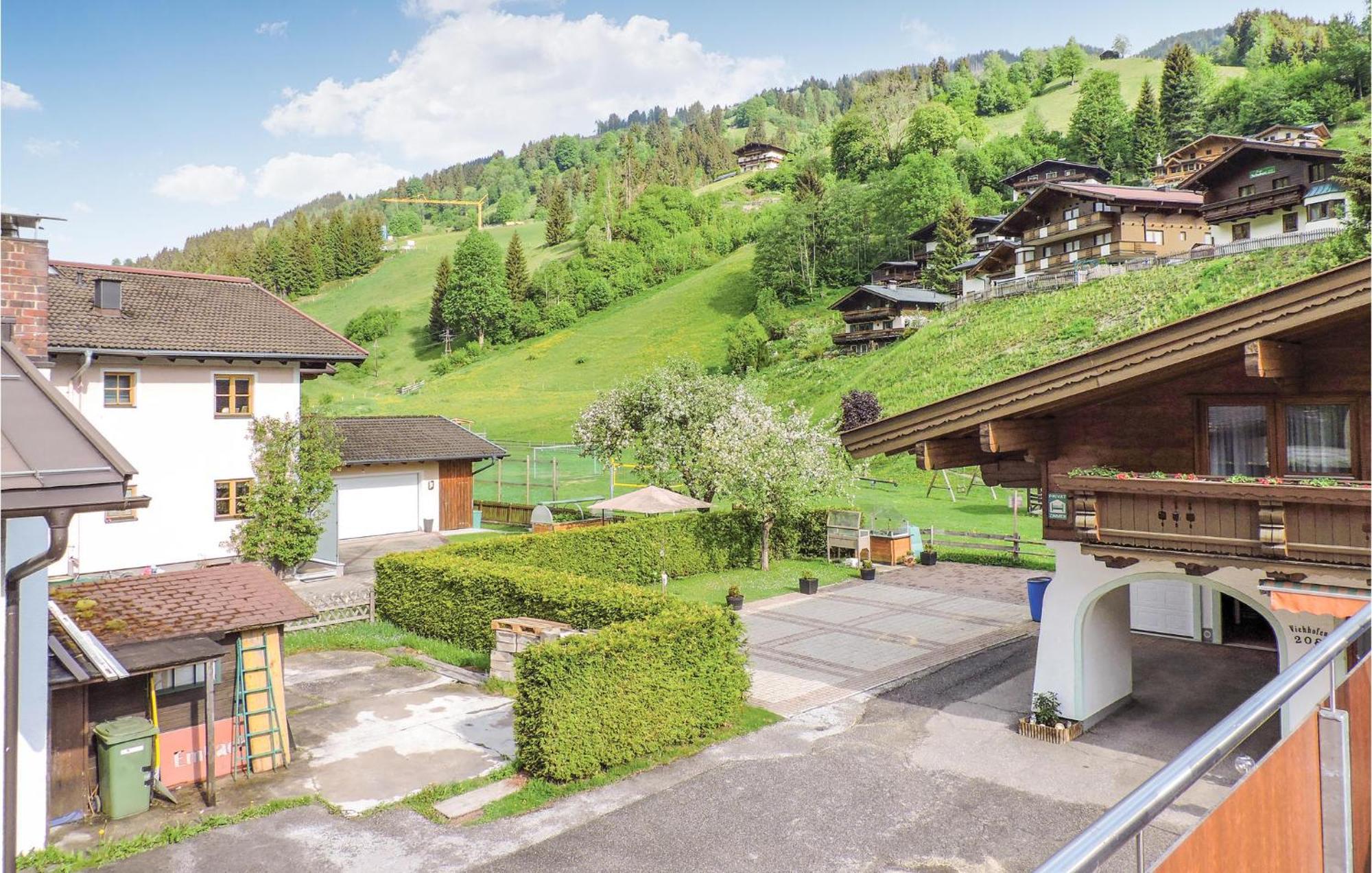 Two-Bedroom Apartment In Viehhofen Exterior photo